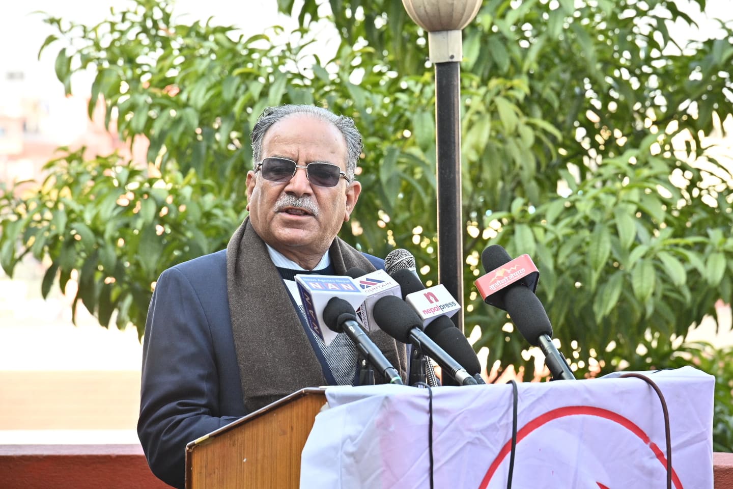 विराटनगर पुगेर प्रचण्डले भने- विदेशीले नेपालमा दुई दलीय व्यवस्था स्थापित गर्न खोजे